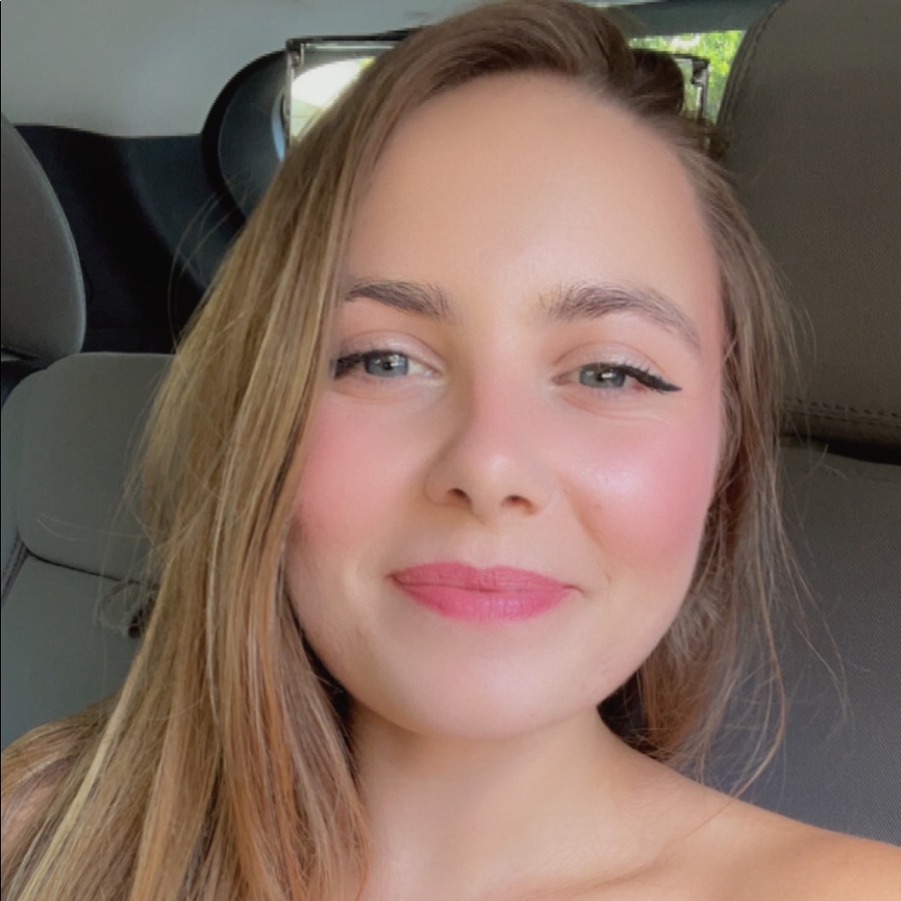 Meet your Posher, Alison